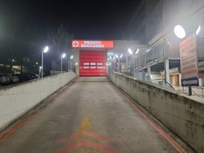 Pazienti in coda e tanti disagi: caos al Pronto Soccorso del Mazzoni