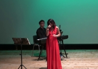 "NON M&rsquo;IMPORTA DELLA LUNA", il pittore, la dea e un pianoforte