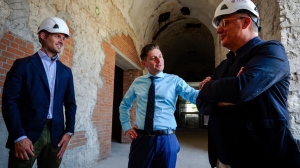 Ascoli Piceno - Lavori all'ex distretto militare, sopralluogo del sindaco nel cantiere