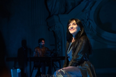 MONTALTO DELLE MARCHE, SABATO 10 MAGGIO CON ELENA BUCCI IN CANTO ALLE VITE INFINITE