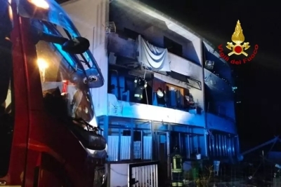 Esplode la caldaia gpl e scatena le fiamme, nessun ferito