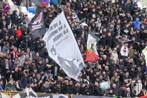Ascoli Piceno - Guerriglia ultras dopo il match col Pisa: convalidati gli arresti di due tifosi