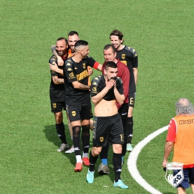 Nel girone B di Promozione mentre la capolista Matelica rallenta Atl. Centobuchi e V. Castelfidardo non mollano