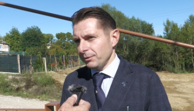 Il sindaco Marco Fioravanti &egrave; vicino ai lavoratori della HP Composites