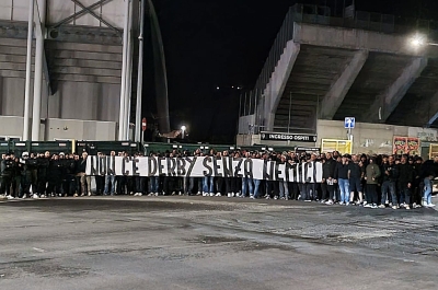 Ascoli Piceno - Derby con la Samb, striscione degli ultras bianconeri contro le limitazioni