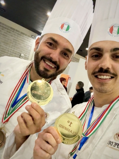 La pizzeria abruzzese Carpe Diem trionfa alla Coppa del Mondo Pizza Gourmet di Arezzo