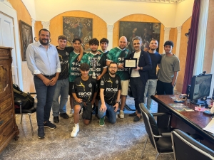 Trionfo ai campionati elettronici, il sindaco di Porto San Giorgio premia il Frog&rsquo;s Club Sport