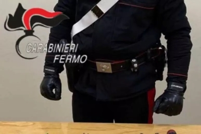 Fermati in strada con arnesi da scasso, quattro denunce