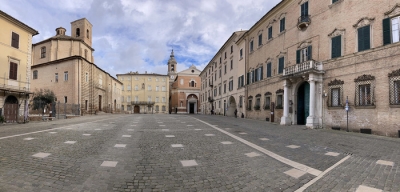 Jesi, allestito il set cinematografico per il film su Federico II Svevia con Riccardo Scamarcio