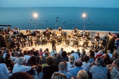 MArCHESTORIE Show l’11 agosto con la Fisorchestra Marchigiana a Marina di Altidona (FM) ad ingresso libero