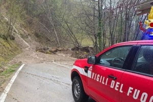 Diversi disagi per il maltempo nel Piceno, 90 persone isolate