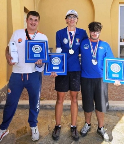 Davide Eugeni si aggiudica il campionato italiano under 21 di canna da riva a Civitavecchia