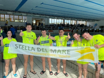 NUOTO PARALIMPICO:  SI CONFERMA IMBATTIBILE LA STAFFETTA DELLA STELLA DEL MARE SAN BENEDETTO