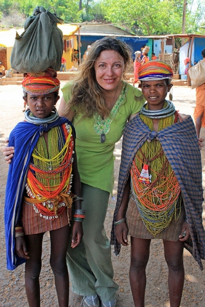 Parlare di diritti dei Popoli Indigeni, oggi, è ancora un tabù. Perché?  Intervista con l'attivista sambenedettese Raffaella Milandri