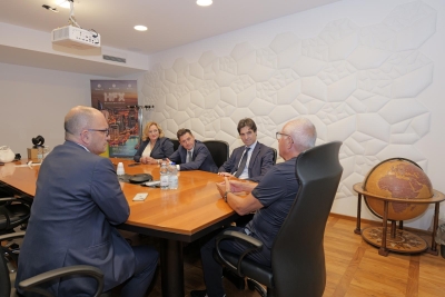 Il Presidente Acquaroli, il sindaco Fioravanti, il Sottosegretario Albano e il Commissario Castelli in visita alle aziende Pfizer, Hp Composites e Fainplast