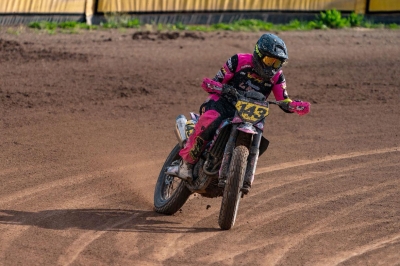 INIZIATO L’ITALIANO FLAT-TRACK A LONIGO: DANIELE TUZI OTTIMO SECONDO (VFR RACING)