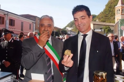 Acquaroli alla fiera del tartufo di Acqualagna, 'qui c'è un patrimonio'
