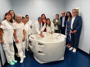 Parto in acqua: all'ospedale 'Mazzoni' di Ascoli ora si pu&ograve; con l'arrivo della vasca per le future mamme