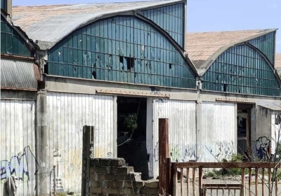 Operaio precipita da oltre 8 metri di altezza