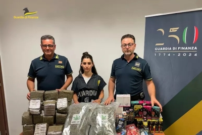 Droga per 500mila euro nel garage della nonna, ai domiciliari giovane 27enne