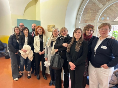 Giornata in memoria vittime Covid: donate all'Ast due targhe commemorative dall'Ordine delle professioni infermieristiche