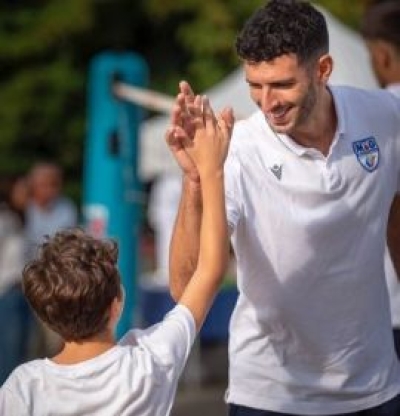 Quando il volley diventa abbraccio: Yuasa Battery e Unicef insieme per i sogni dei bambini