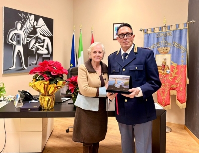 Il commissario prefettizio Rita Stentella ha ricevuto la visita del Vicequestore della Polizia di Stato Guido Riconi