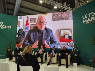 Il turismo volano di crescita per il Centro Italia (post sisma 2016). Castelli: “Investiamo sui cammini (turismo lento) e sulla montagna destagionalizzata”