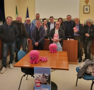 Grottammare: Marco Fioravanti, Sindaco di Ascoli Piceno, ha presentato il suo libro &ldquo;Noi siamo l&rsquo;ambiente. Per una rivoluzione ecologica dei cittadini&rdquo;