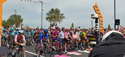 Ciclismo - La riviera delle Palme attraversata dal giro d'Italia