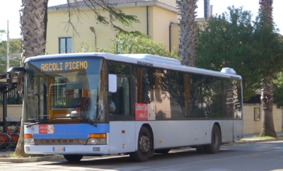 Ascoli Piceno - Tagliate le corse degli autobus, protestano i Comuni della montagna