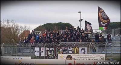 Ascoli Calcio - Trasferta di Gubbio, limitazioni per i tifosi bianconeri: è polemica