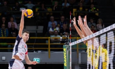 Al PalaPanini la Yuasa dura un set e mezzo, poi Modena dilaga