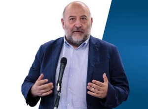 Multato per un corteo contro le restrizioni Covid il consigliere regionale Antonini