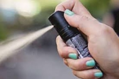 Usano spray urticante per scappare dopo tentato furto, due denunciate