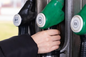 Api vende la rete Ip agli azeri di Socar