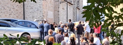 Acquasanta Terme - Tutto il paese in chiesa per l'ultimo saluto al piccolo Davide