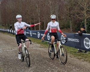 Ad Urbania il ciclocross si trasforma in spettacolo tra i prati del Barco Ducale