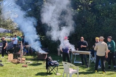 A Colle San Marco per il 25 aprile, festa, tende e grigliate nel pianoro