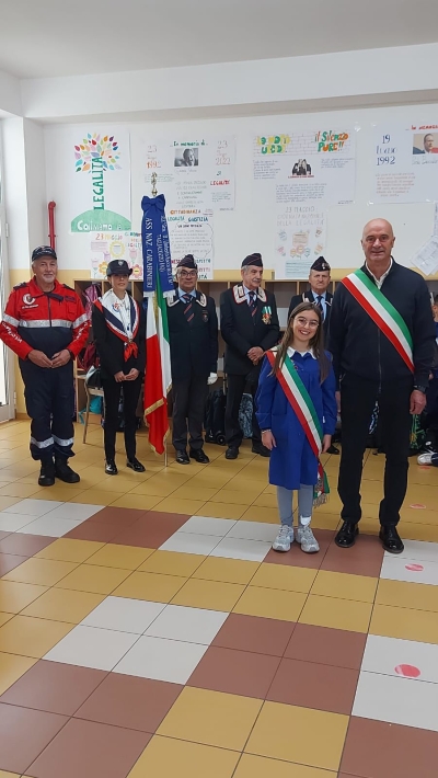 Cloe Salera è il nuovo baby sindaco di Sante Marie, insediamento il consiglio comunale dei piccoli