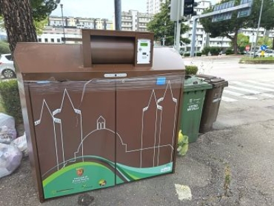 Ascoli Piceno - Raccolta differenziata, arrivati in citt&agrave; i primi contenitori per il secco