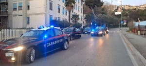 Uomo arrestato per maltrattamenti in famiglia