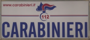 A Grottammare un trentenne alla guida senza patente danneggia varie auto e una propriet&agrave; privata