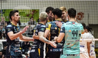 La Yuasa Battery è in finale per l’approdo in Superlega, battuta la Consar Ravenna alla “bella”