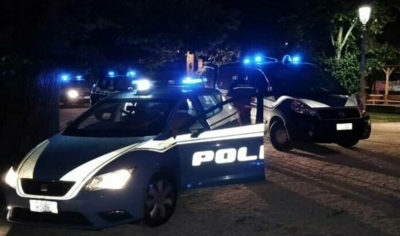 Ferito con arma da taglio alla schiena, indaga la Polizia