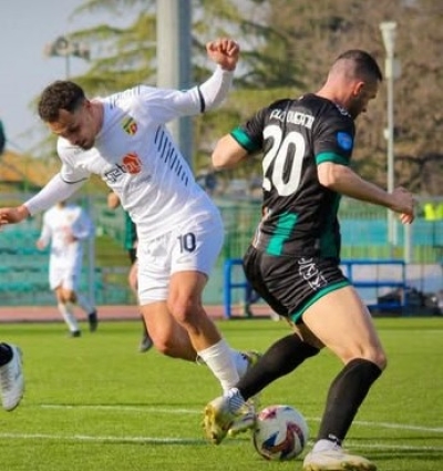 Dal vantaggio ospite alla rimonta neroverde: la Fermana cade a Chieti e scivola all’ultimo posto in classifica