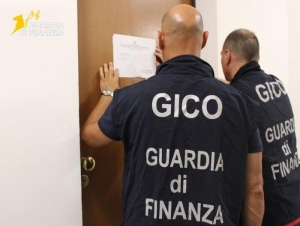 Porsche e immobili, sequestro beni 3,3 milioni a imprenditore