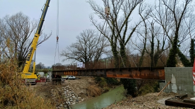 Varato il ponte a Padiglione di Tavullia verso Vallefoglia. Ciclovia del Foglia verso il rush finale