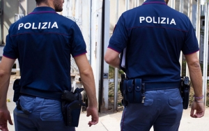 Nella notte di Halloween beccato a vendere superalcolici a minori