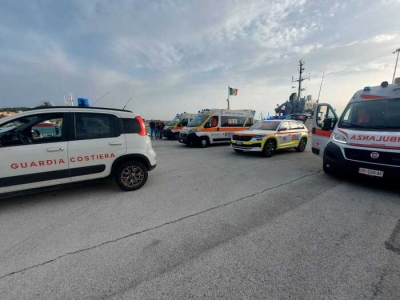 Cade dalla barca a vela e viene ucciso dall'elica ad Ancona